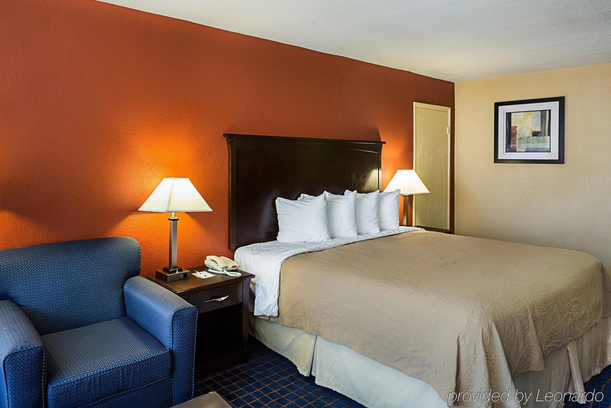 Executive Thibodaux New Orleans Hotel Exterior photo