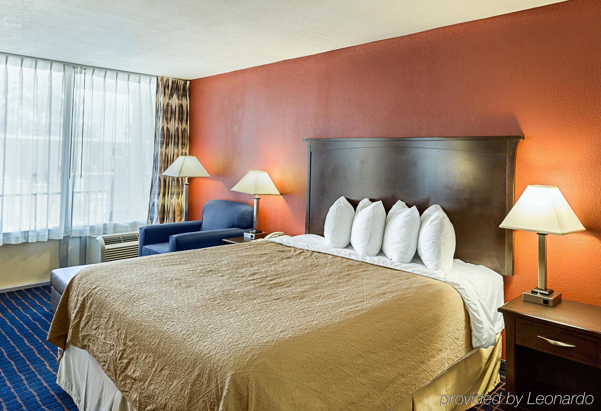 Executive Thibodaux New Orleans Hotel Exterior photo